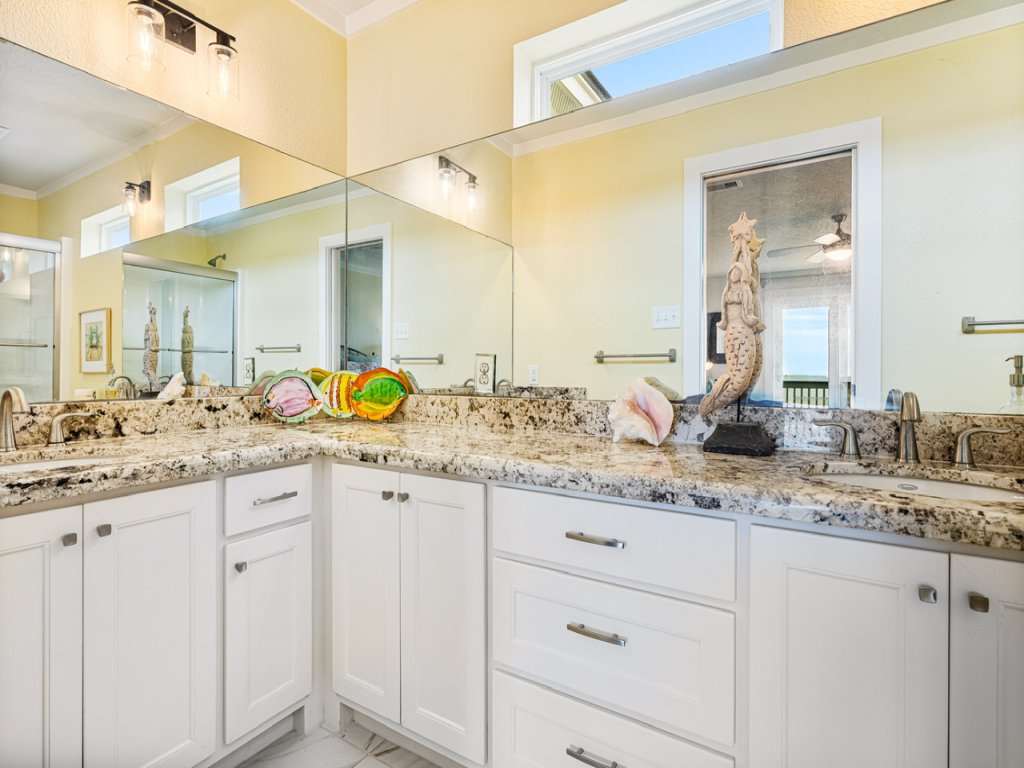 Dawn Treader Vacation Rental in Texas - RedAwning