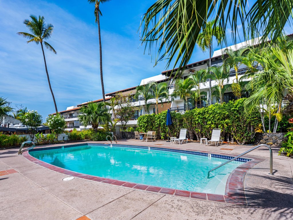 Big Island Casa De Emdeko B133 Vacation Rental in Kailua Kona - RedAwning