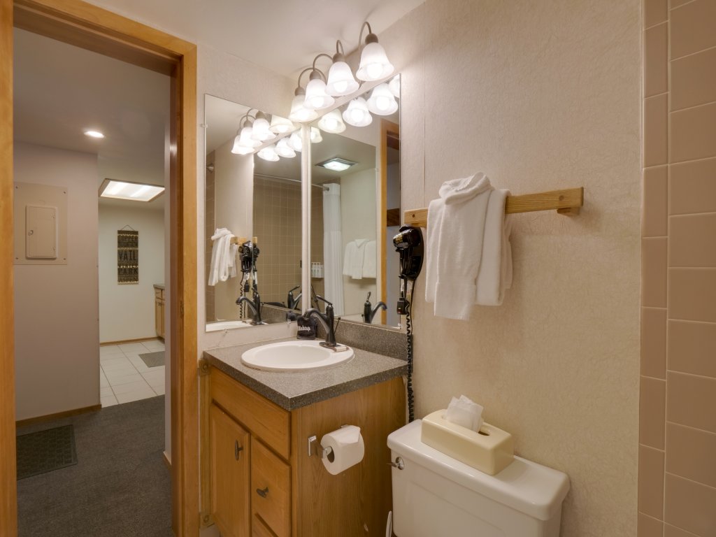 Village Square 2 Bedroom Condo #636/638/640 Vacation Rental in Copper Mountain - RedAwning