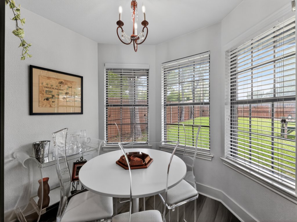 Central Frisco Family Getaway Vacation Rental in Texas - RedAwning