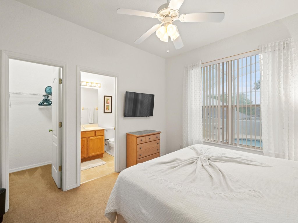 BKD835 Vacation Rental in Davenport - RedAwning