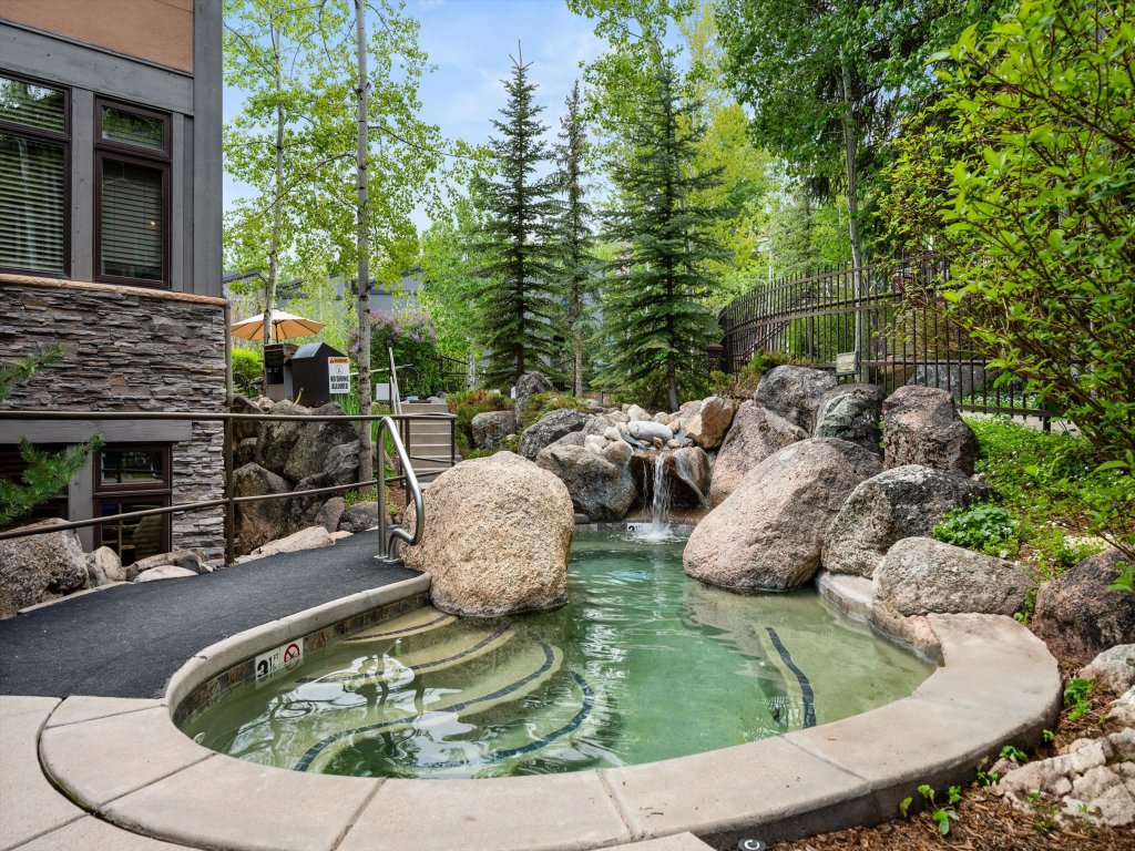 AW K17 Vacation Rental in Snowmass Village - RedAwning