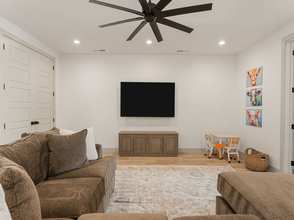 Sunrise Escape Vacation Rental in St. George - RedAwning
