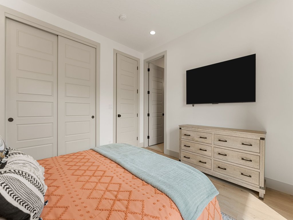 Sunrise Escape Vacation Rental in St. George - RedAwning