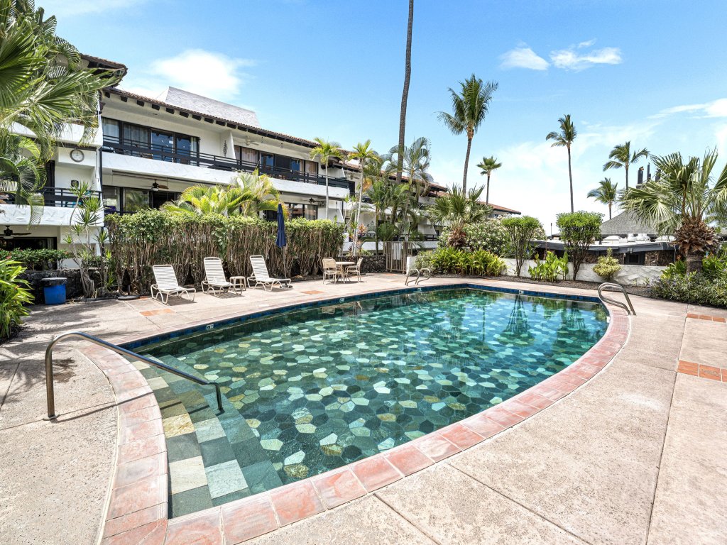 Casa Emdeko A117 Vacation Rental in Kailua Kona - RedAwning