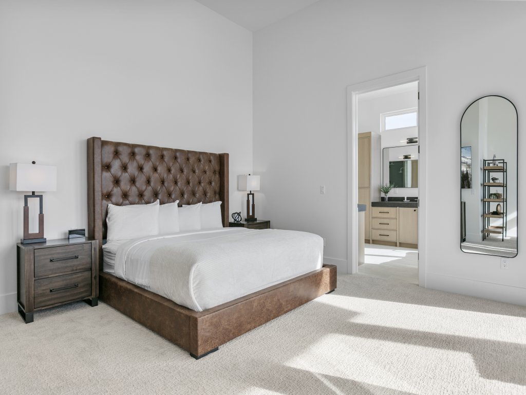 Luxury Deer Valley East Village Home + Hot Tub 6BR Vacation Rental in Utah - RedAwning