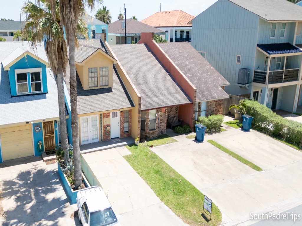 Sparky’s Pool House | Private 2 Levels | BBQ | SPI Vacation Rental in South Padre Island - RedAwning
