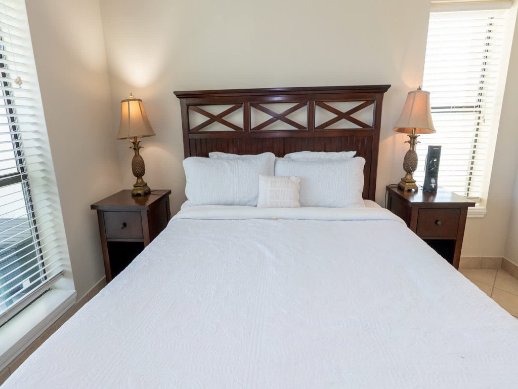 Direct Beachfront 3BR - 3 Pools & 3 Jacuzzis  Vacation Rental in South Padre Island - RedAwning