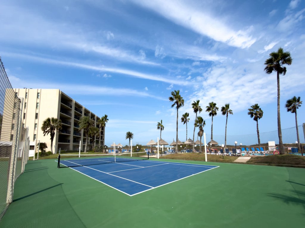 Direct Beachfront 3BR - 3 Pools & 3 Jacuzzis  Vacation Rental in South Padre Island - RedAwning