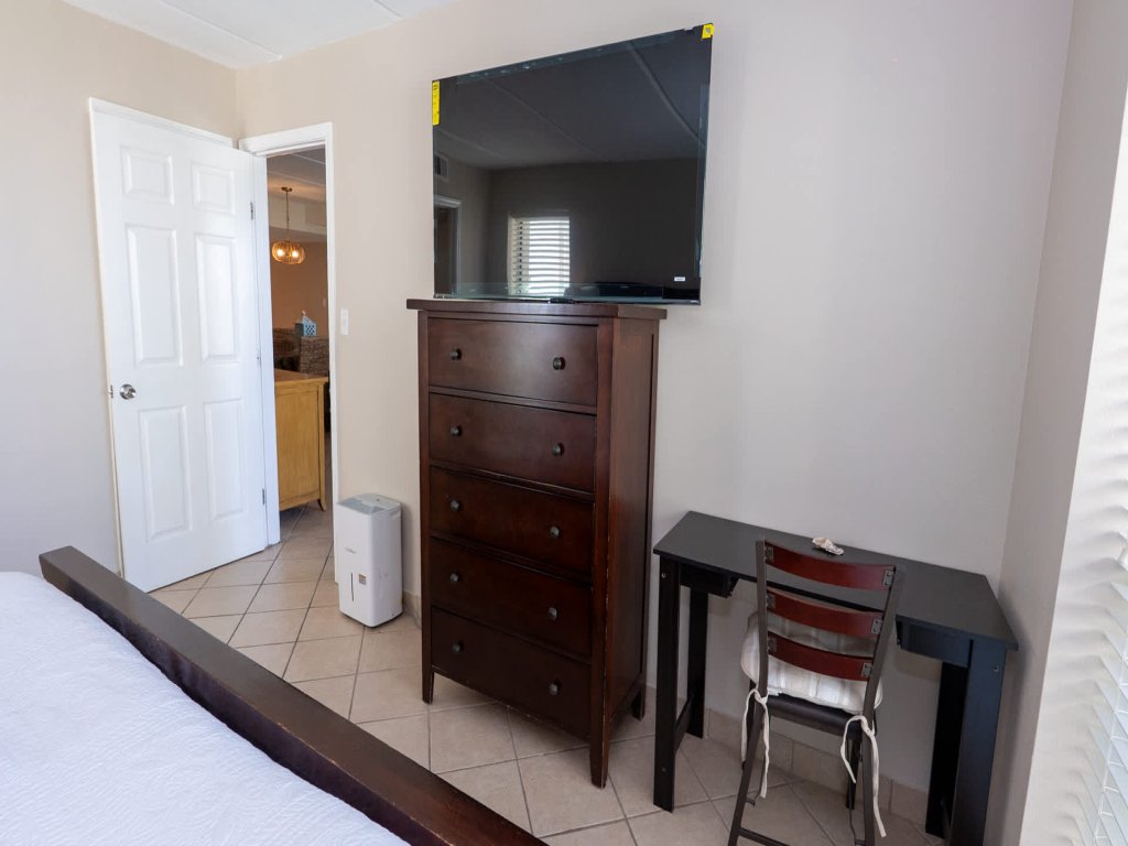 Direct Beachfront 3BR - 3 Pools & 3 Jacuzzis  Vacation Rental in South Padre Island - RedAwning
