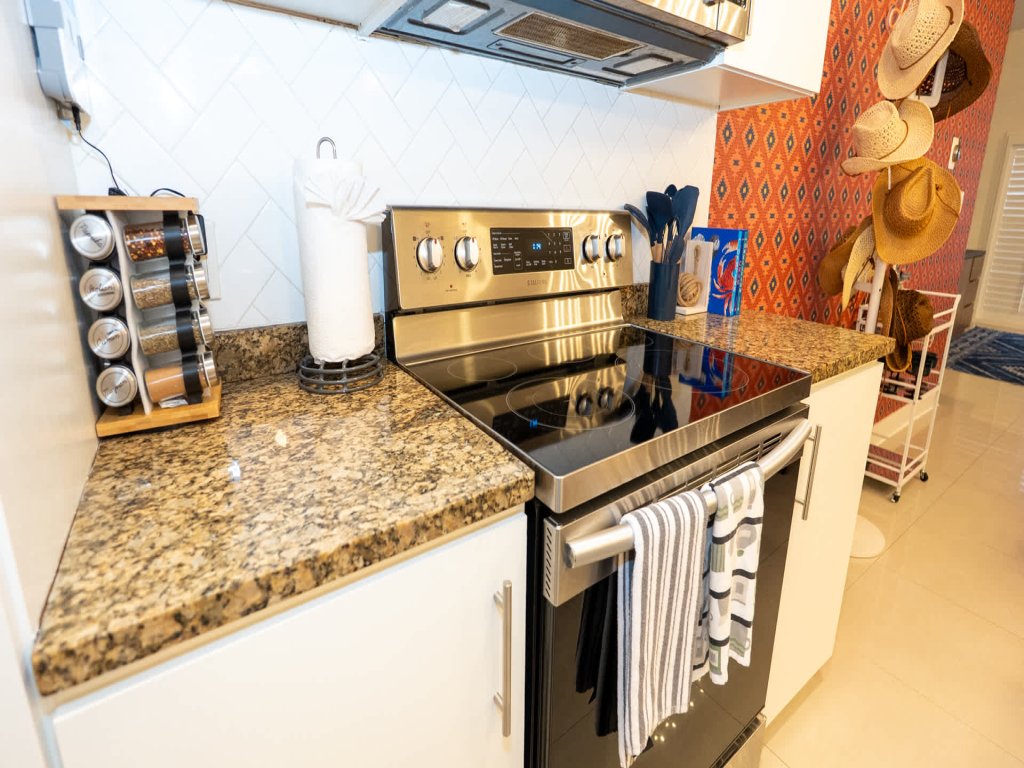 3BR Condo - 8 Beds - Pool - Walk to Beach - SPI Vacation Rental in South Padre Island - RedAwning