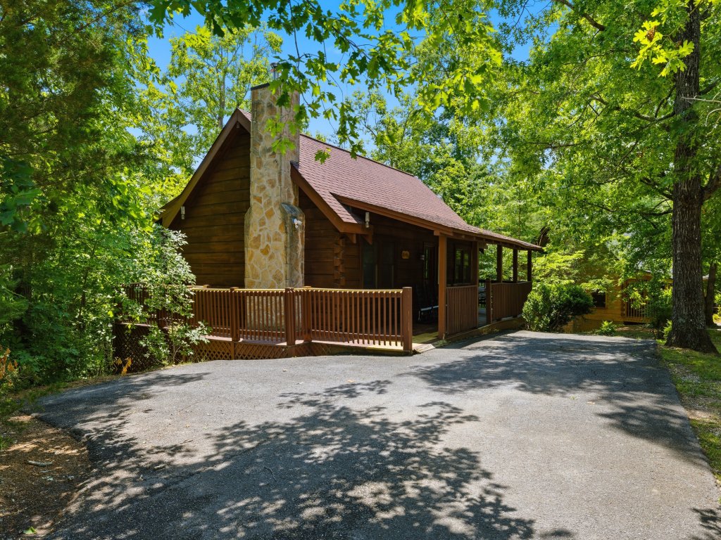 Bean Pot Vacation Rental in Pigeon Forge - RedAwning
