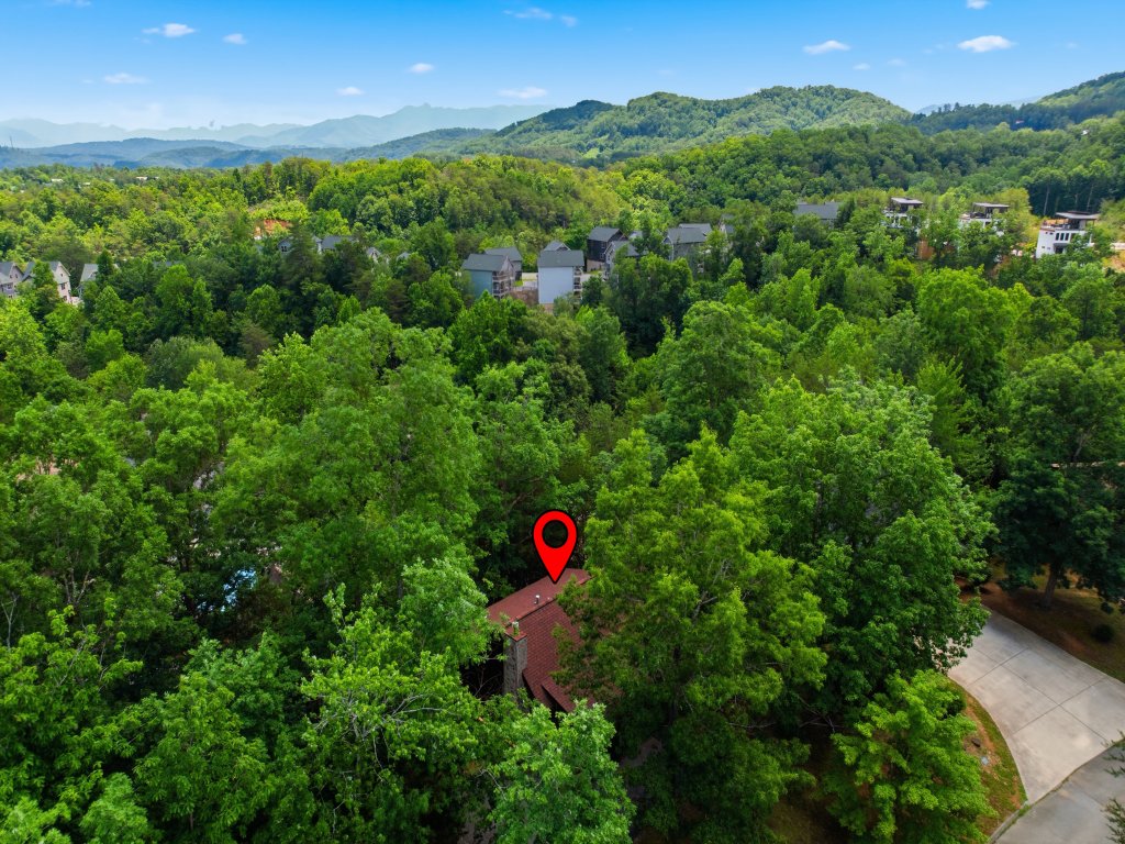 Bean Pot Vacation Rental in Pigeon Forge - RedAwning