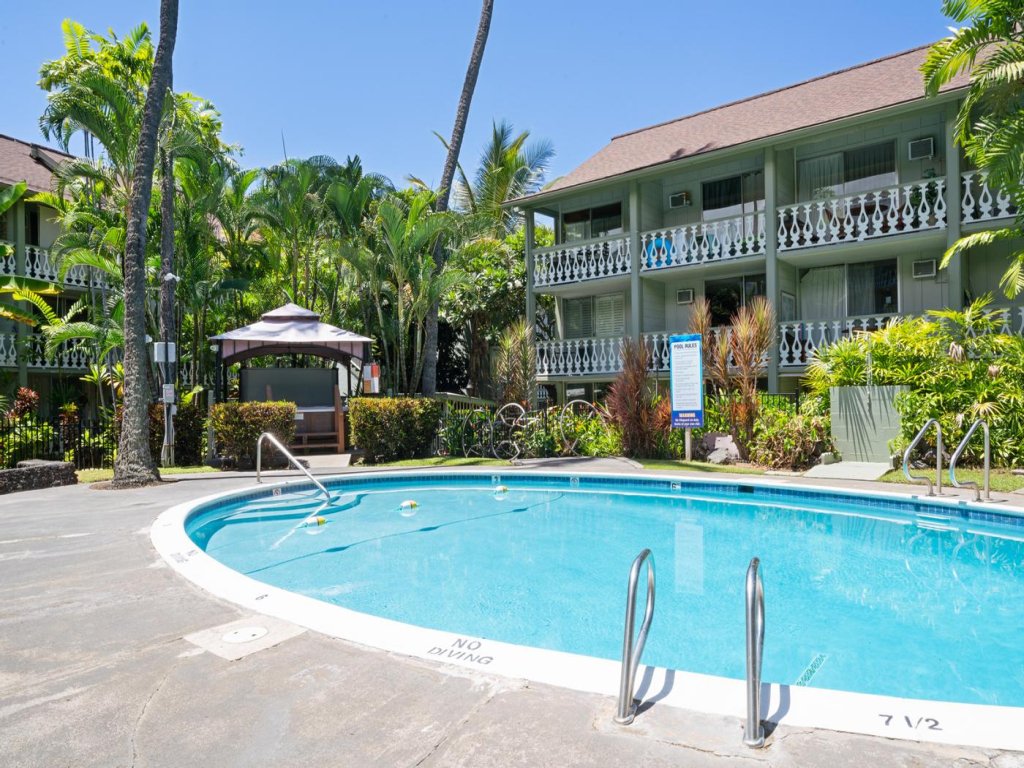 Big Island Kona Islander 245 Vacation Rental in Kailua-Kona - RedAwning