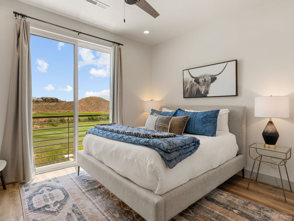 Golf Course Views Vacation Rental in Utah - RedAwning