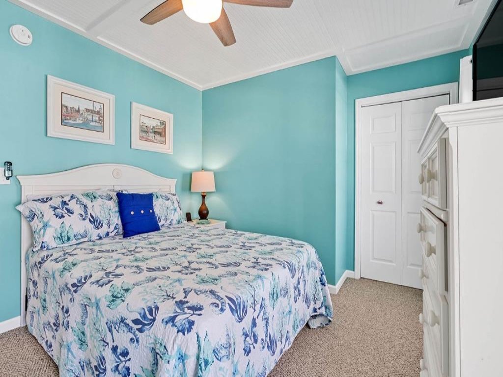 Castle in the Sand / 219 Gerda Ave Vacation Rental in Holden Beach - RedAwning