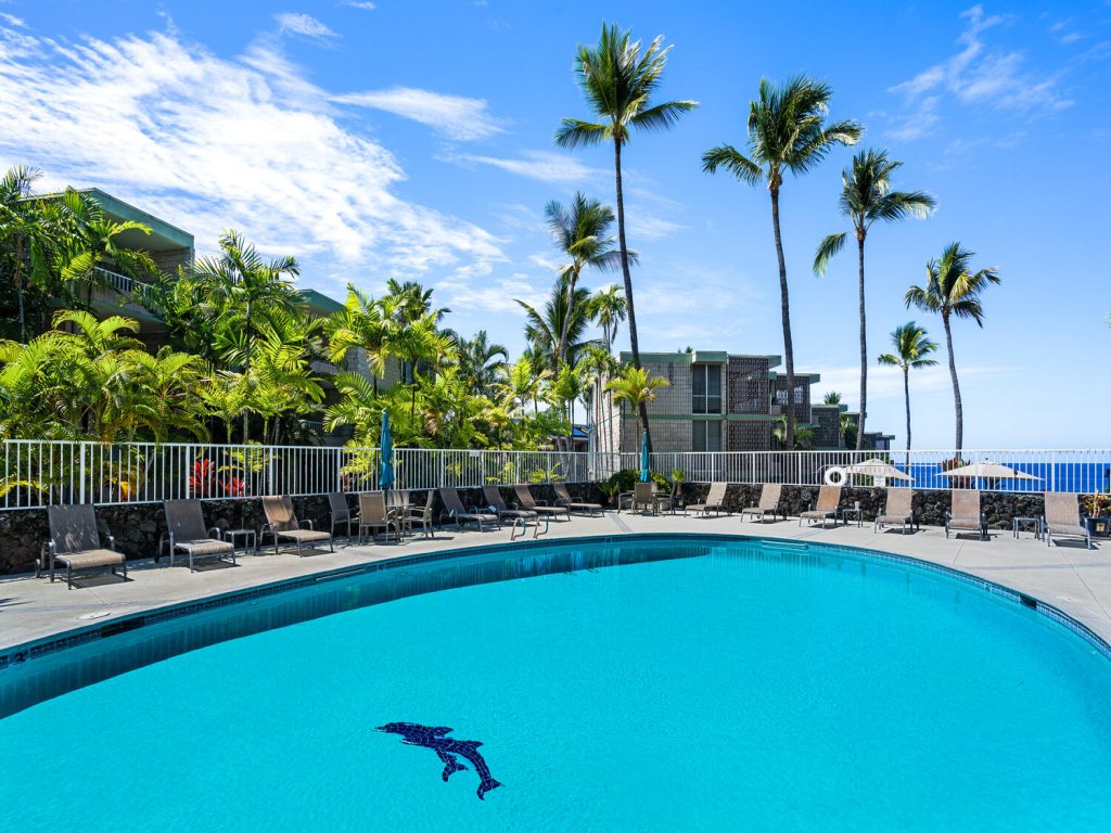Alii Villas#221 Vacation Rental in Kailua Kona - RedAwning