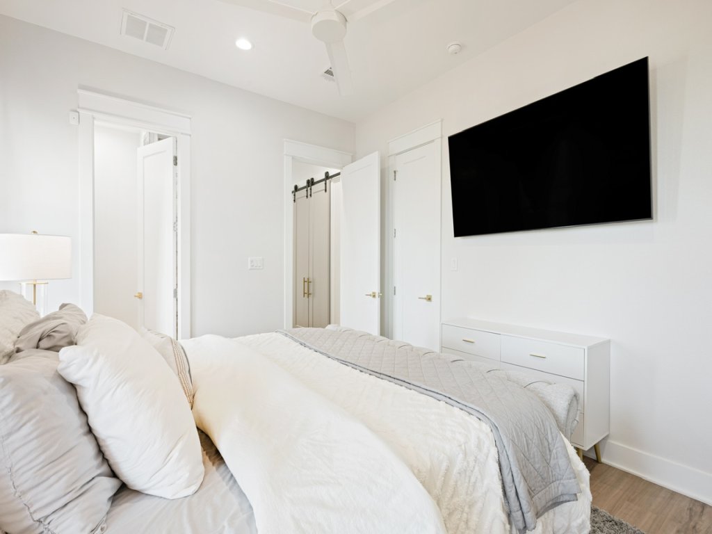 Wave On Wave Vacation Rental in Texas - RedAwning