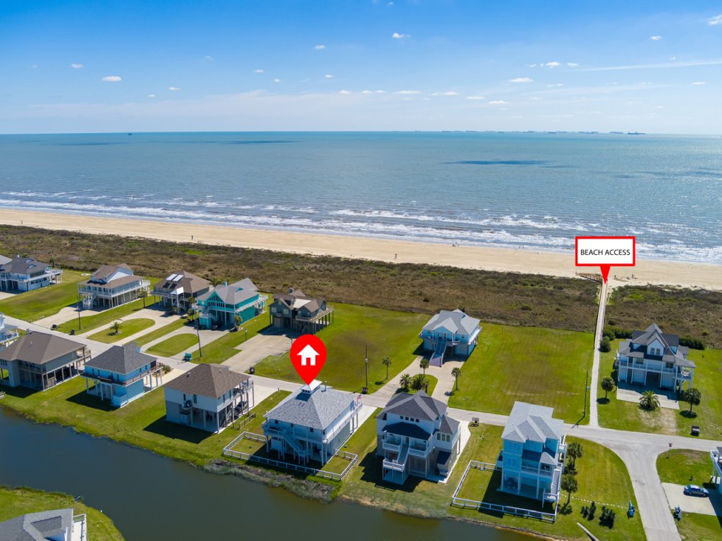 Wave On Wave Vacation Rental in Texas - RedAwning