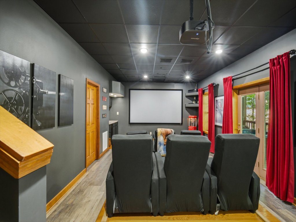 The Elysian Retreat Vacation Rental in Pigeon Forge - RedAwning