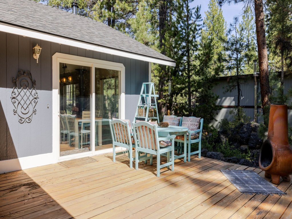 Stella Vacation Rental in Bend - RedAwning