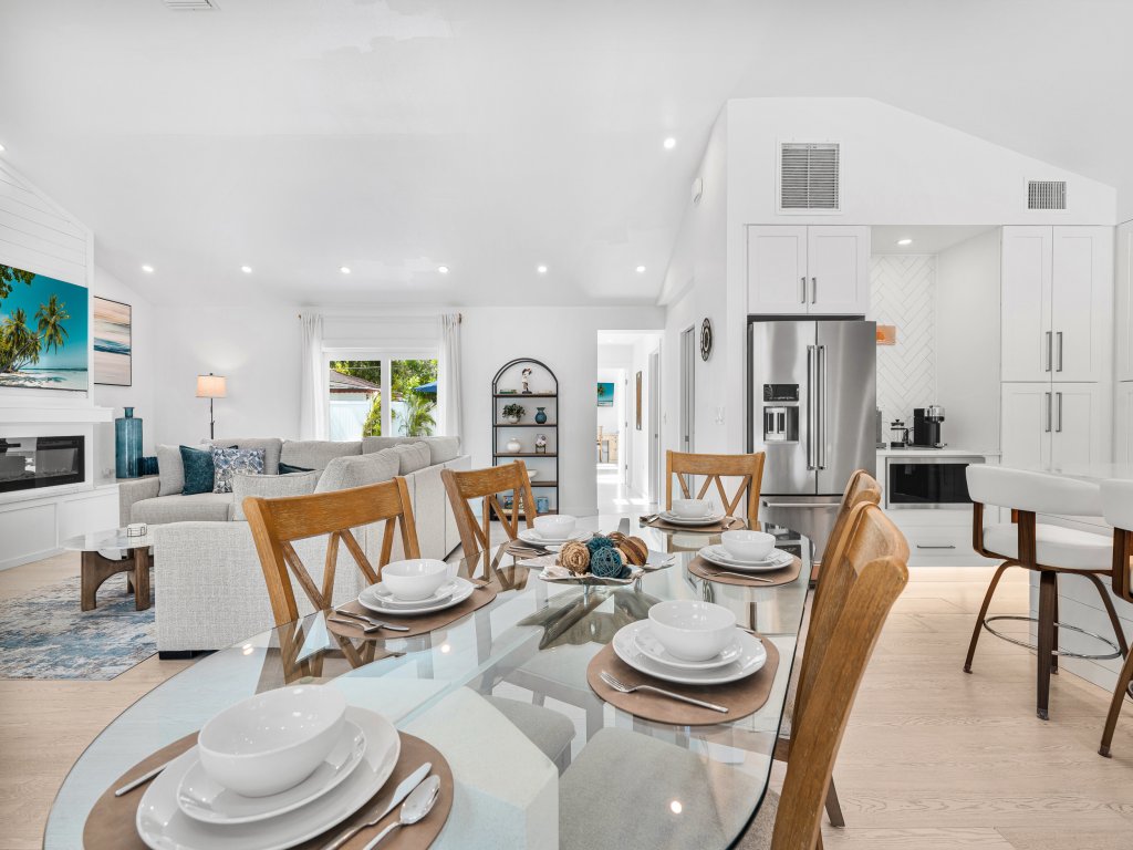 Ringside on Ringling Vacation Rental in Sarasota - RedAwning