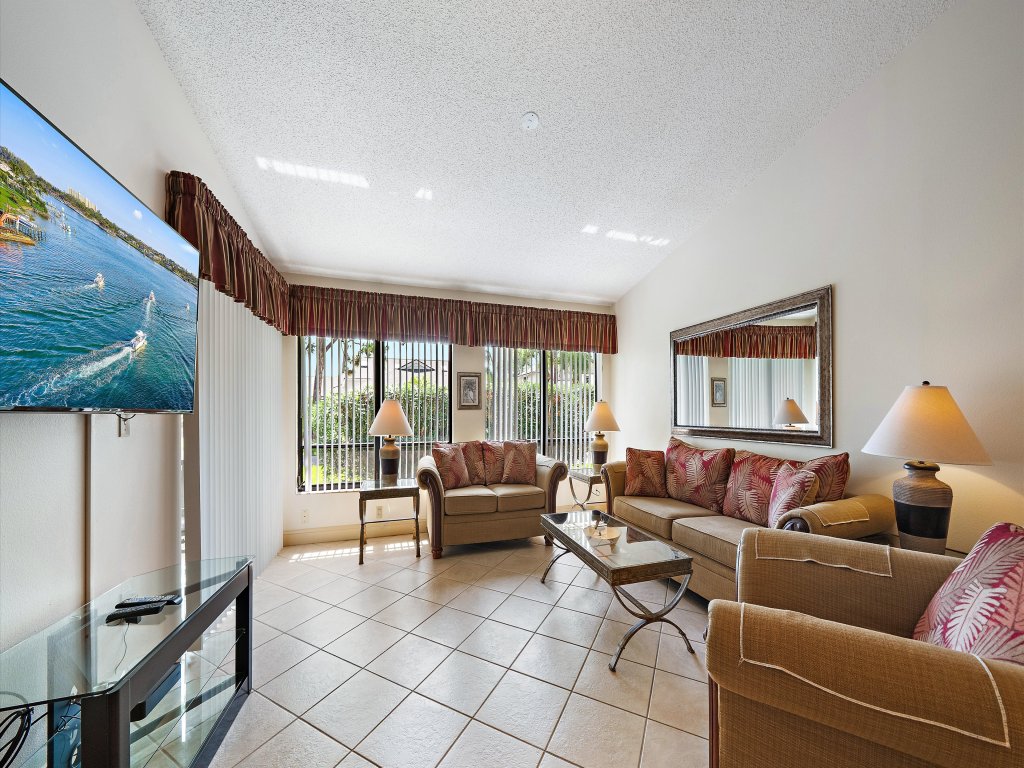 Sun Sand Dreams Villa Vacation Rental in Sarasota - RedAwning
