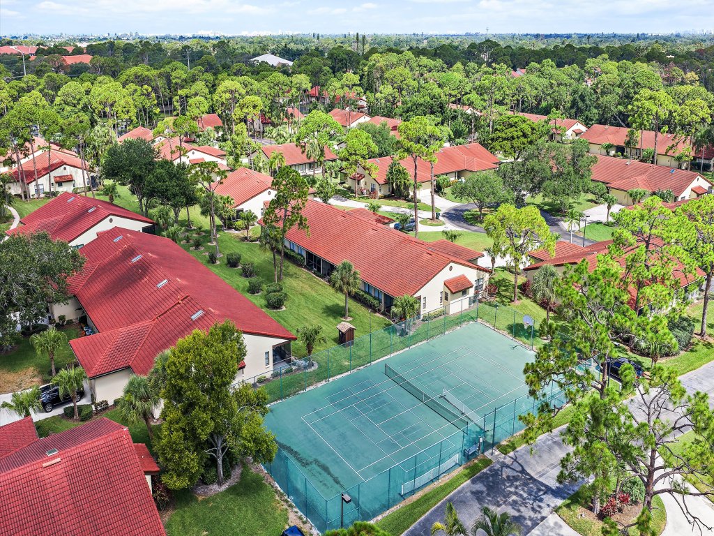 Sun Sand Dreams Villa Vacation Rental in Sarasota - RedAwning