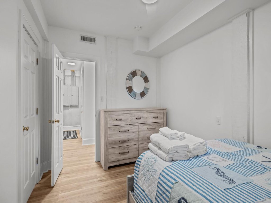 Seabiscuit Vacation Rental in North Carolina - RedAwning