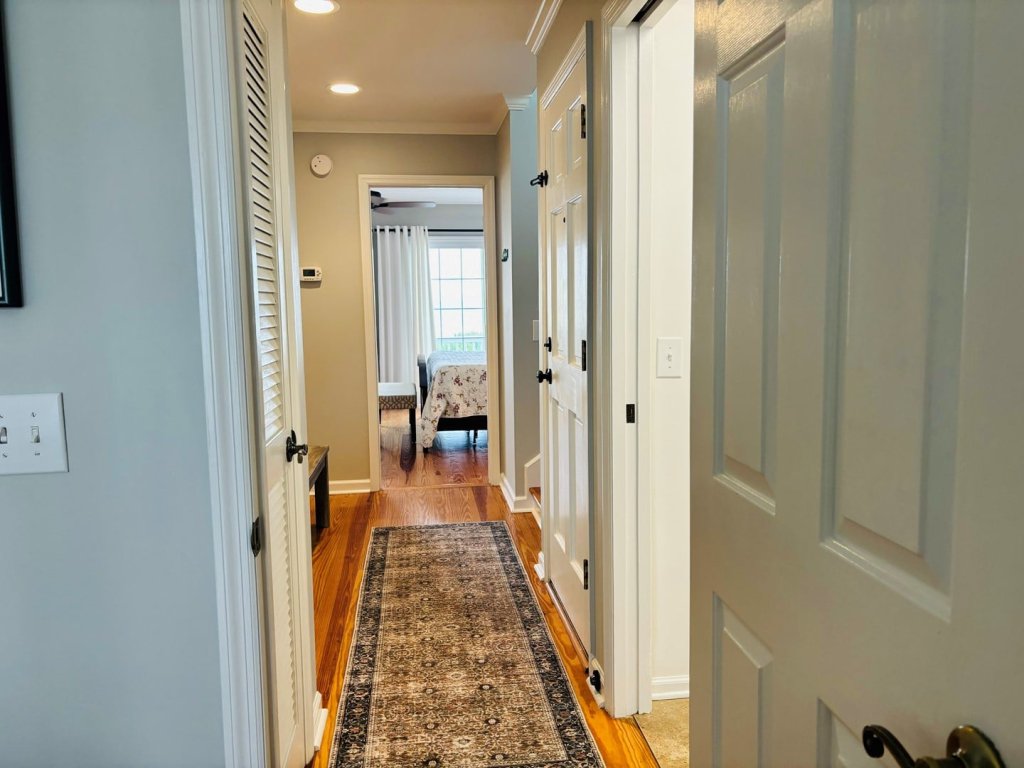 Live Oaks / 127 Ocean Blvd East Vacation Rental in Holden Beach - RedAwning