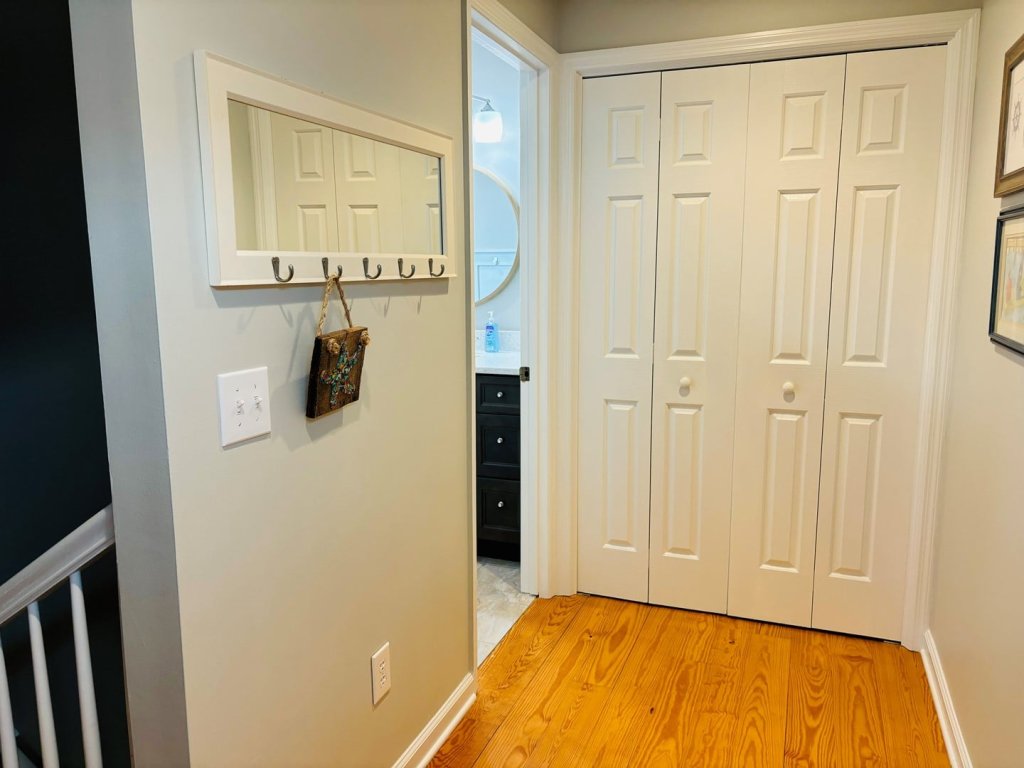 Live Oaks / 127 Ocean Blvd East Vacation Rental in Holden Beach - RedAwning