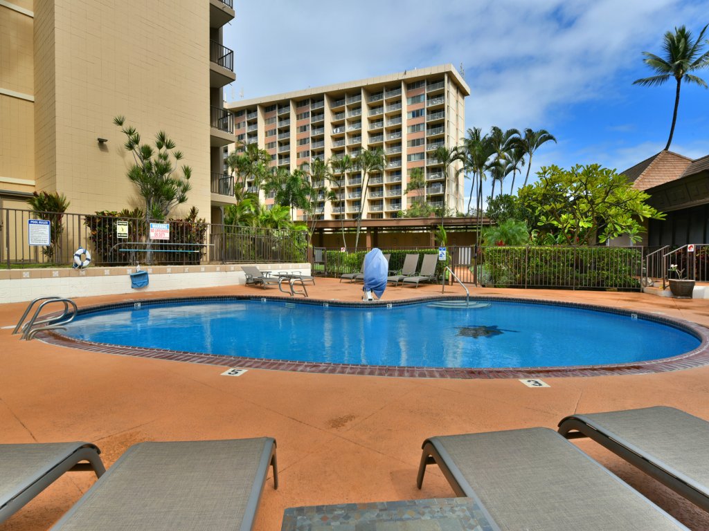Valley Isle #1206 Vacation Rental in Lahaina - RedAwning