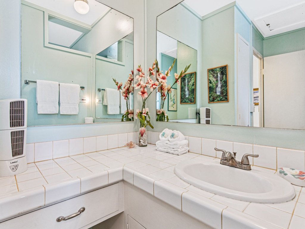 Honokowai Palms #A-7 Vacation Rental in Lahaina - RedAwning