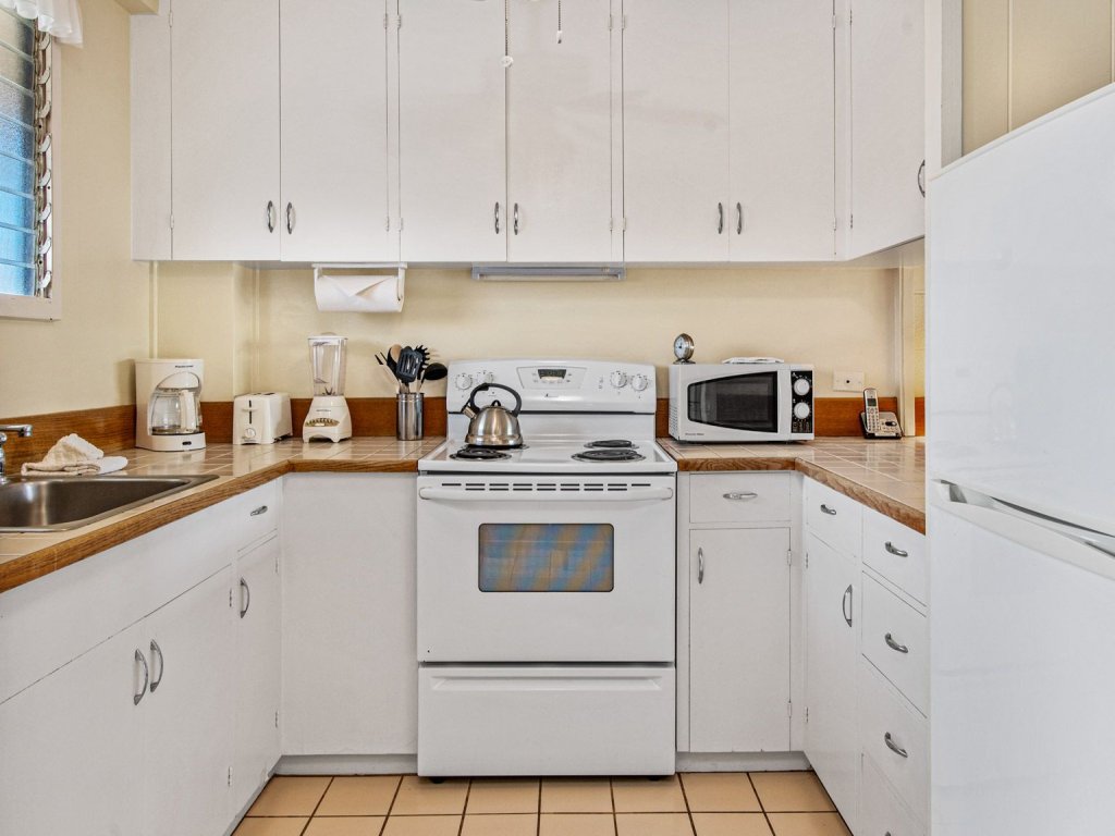 Honokowai Palms #A-7 Vacation Rental in Lahaina - RedAwning