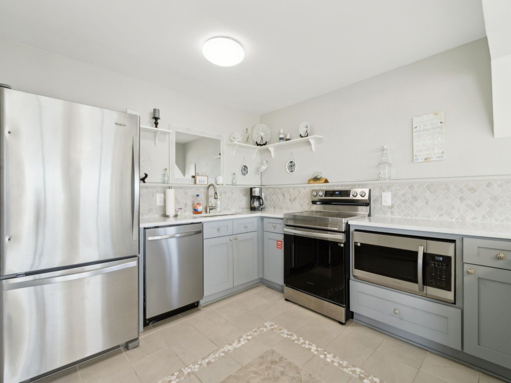 Spacious Oceanfront Condo, Easy Access to Private Fishing Pier Vacation Rental in Fernandina Beach - RedAwning