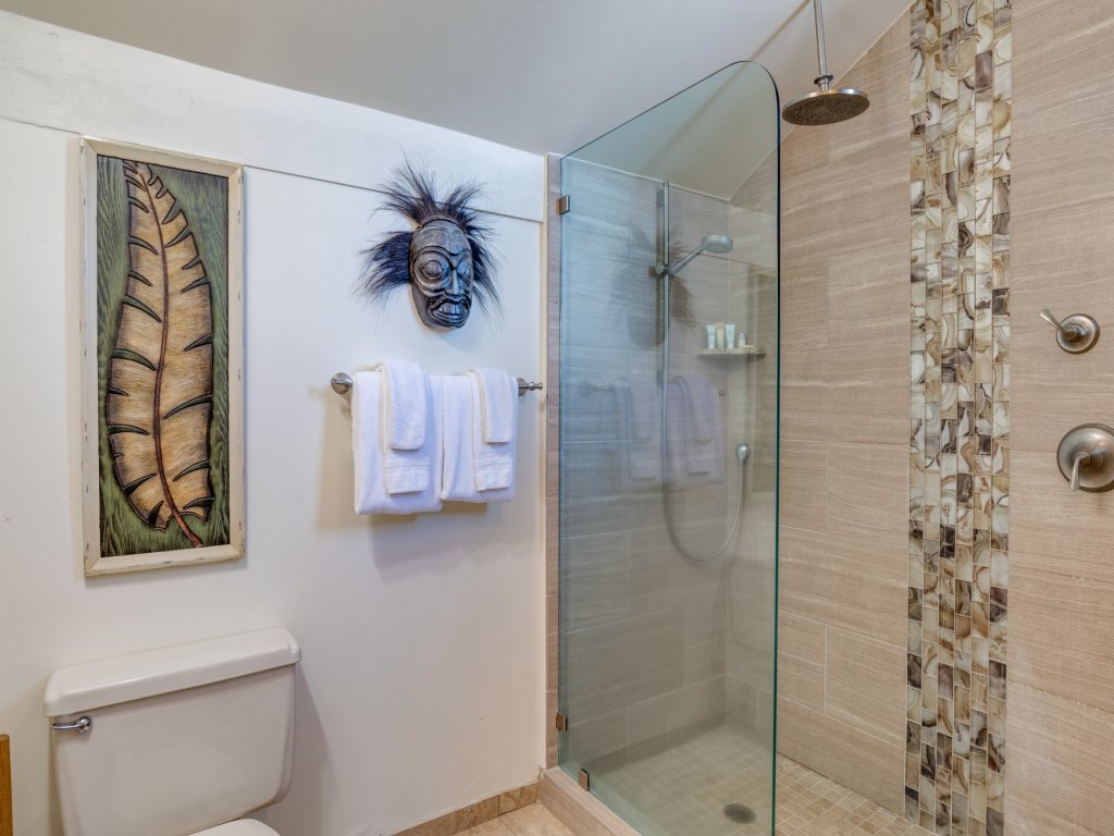 Kahana Outrigger #2B1 Vacation Rental in Lahaina - RedAwning