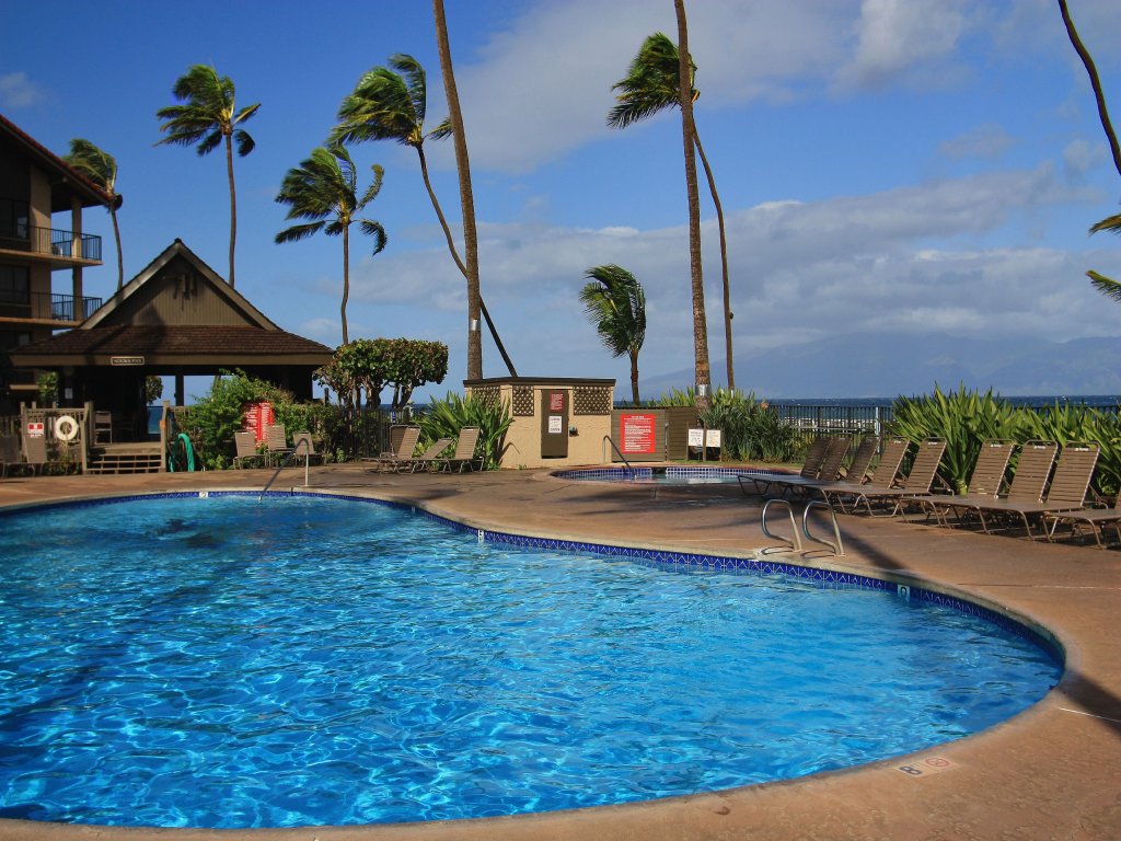 Papakea #L407 Vacation Rental in Lahaina - RedAwning