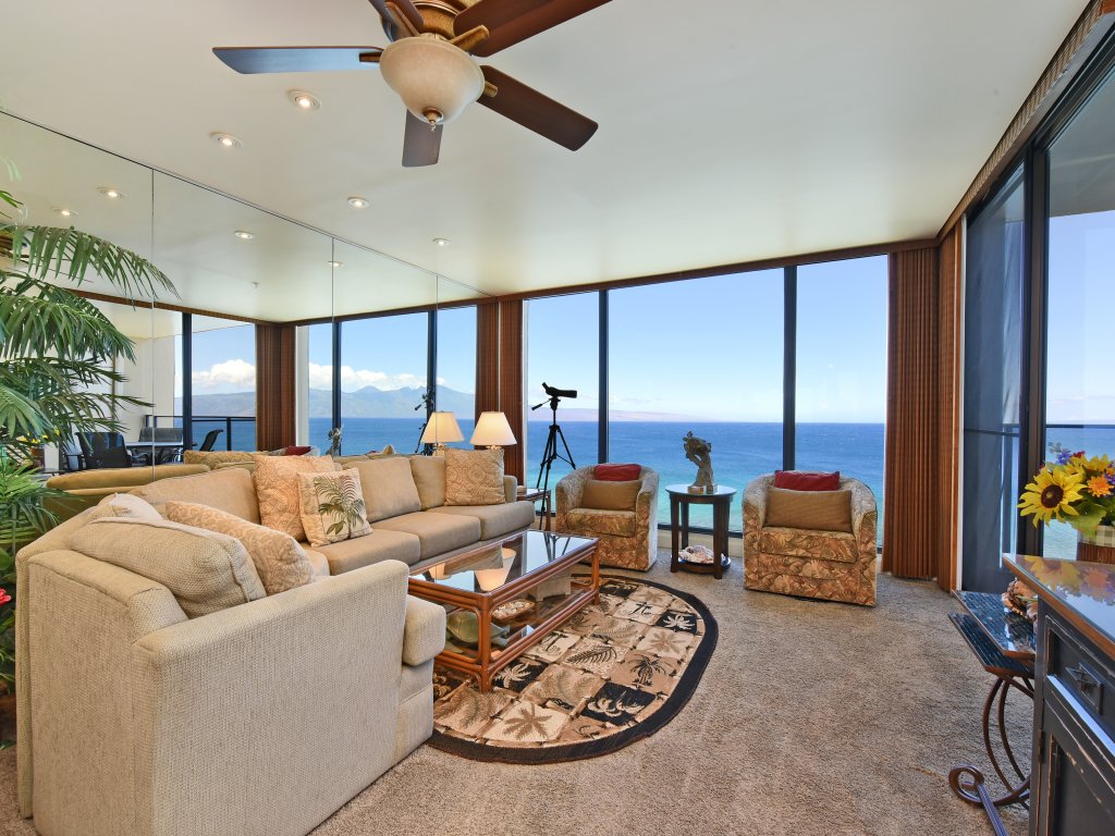The Mahana #1104 Vacation Rental in Lahaina - RedAwning