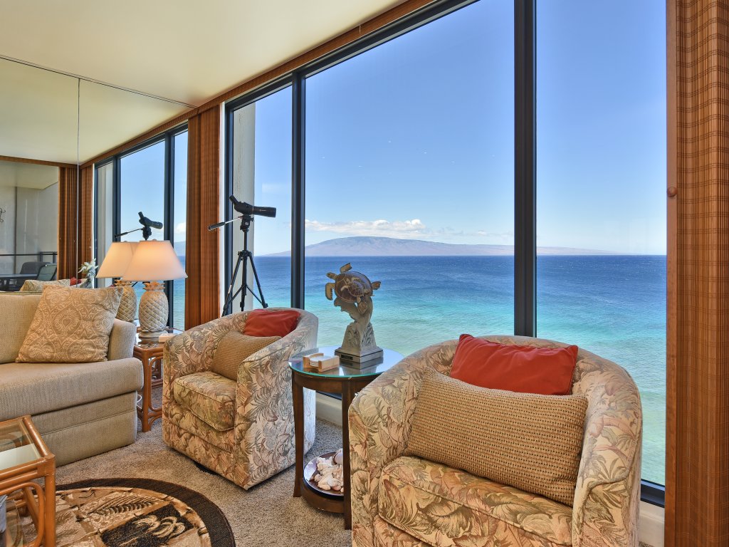 The Mahana #1104 Vacation Rental in Lahaina - RedAwning
