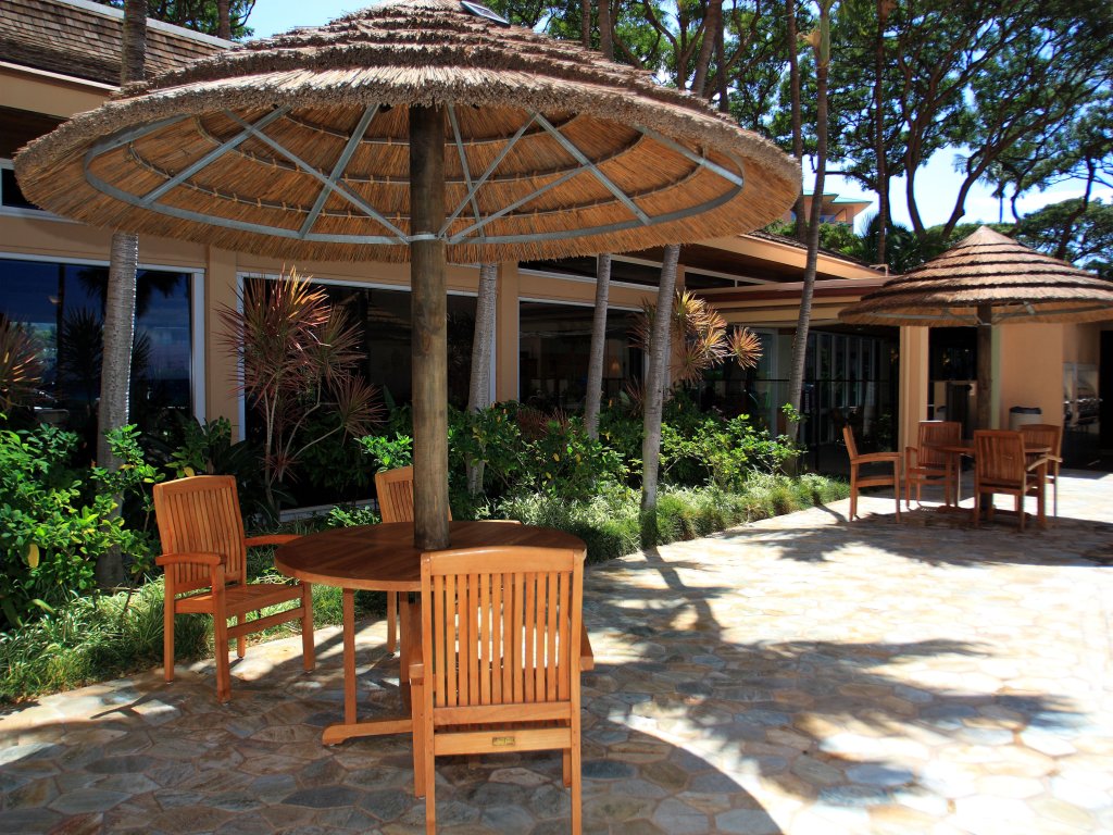 The Mahana #1017 Vacation Rental in Lahaina - RedAwning