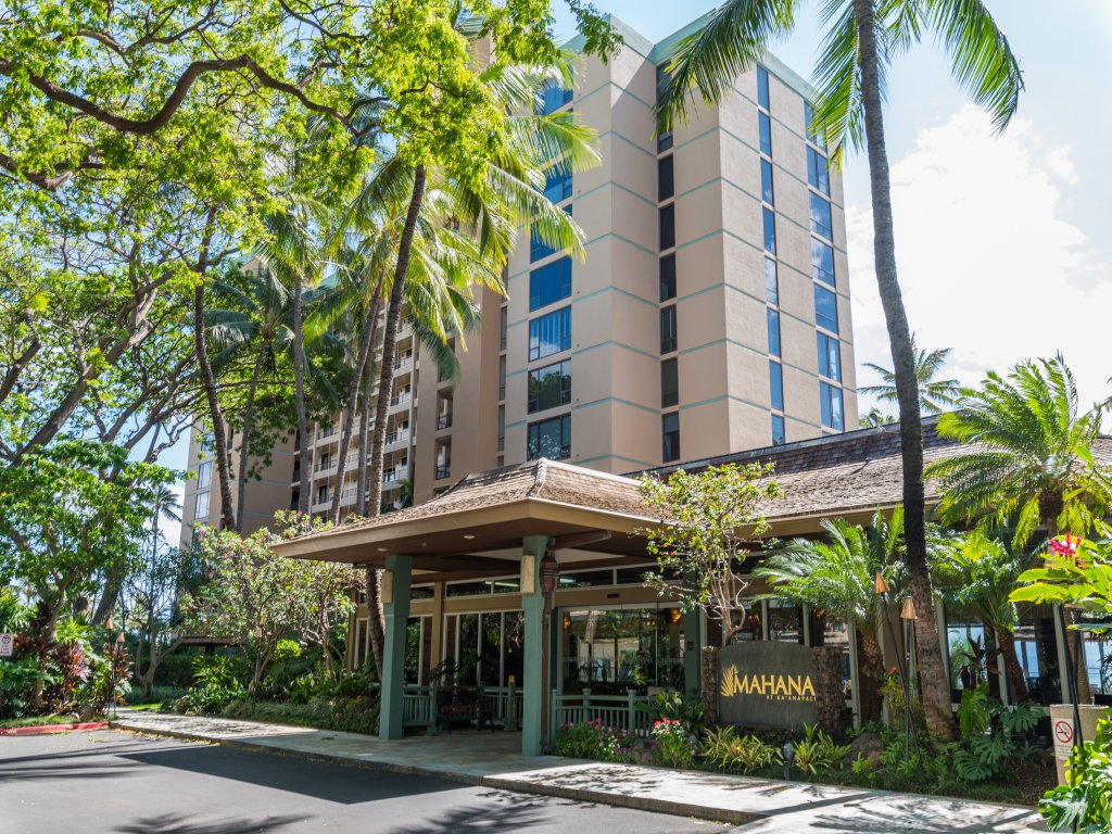 The Mahana #1017 Vacation Rental in Lahaina - RedAwning