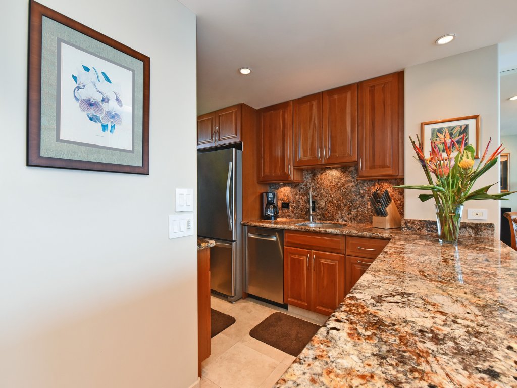 The Mahana #1204 Vacation Rental in Lahaina - RedAwning
