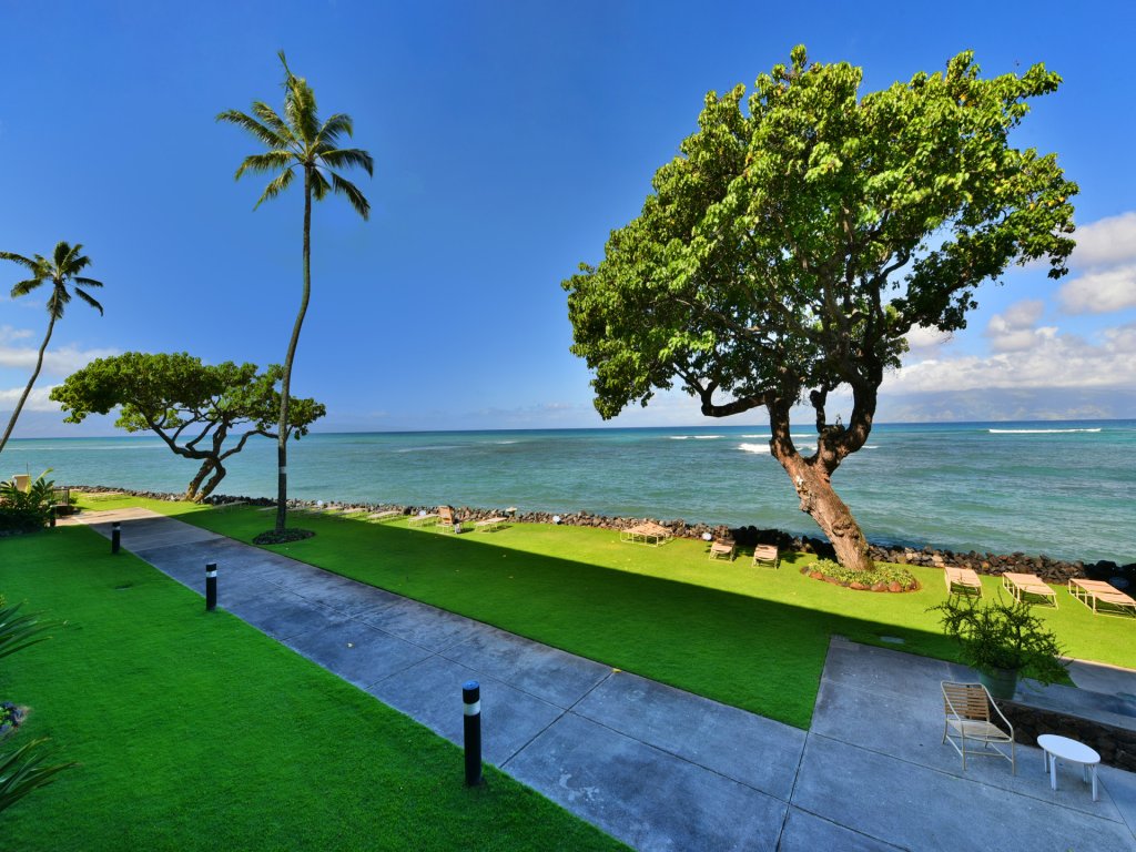 Kahana Reef #216 Vacation Rental in Lahaina - RedAwning