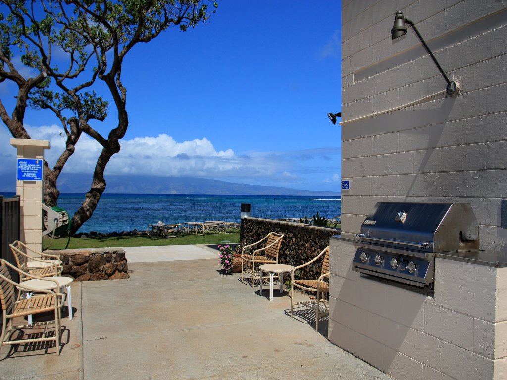 Kahana Reef #414 Vacation Rental in Lahaina - RedAwning