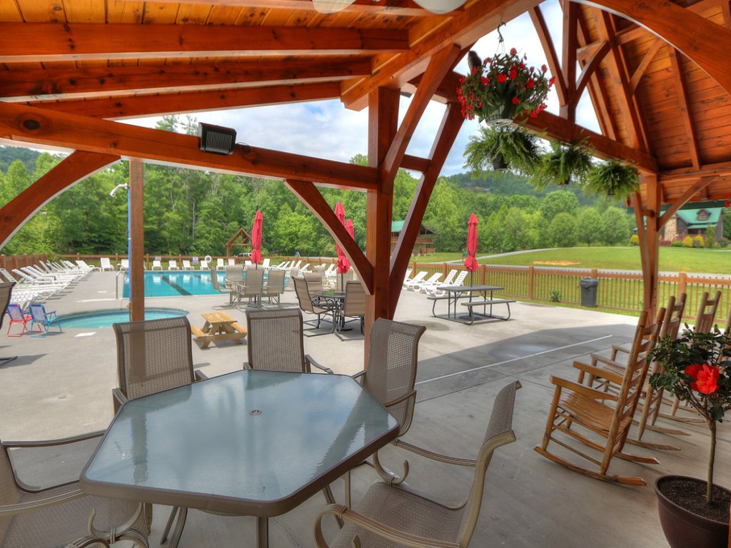 Enourmous Luxury Mountain Cabin Vacation Rental in Sevierville - RedAwning