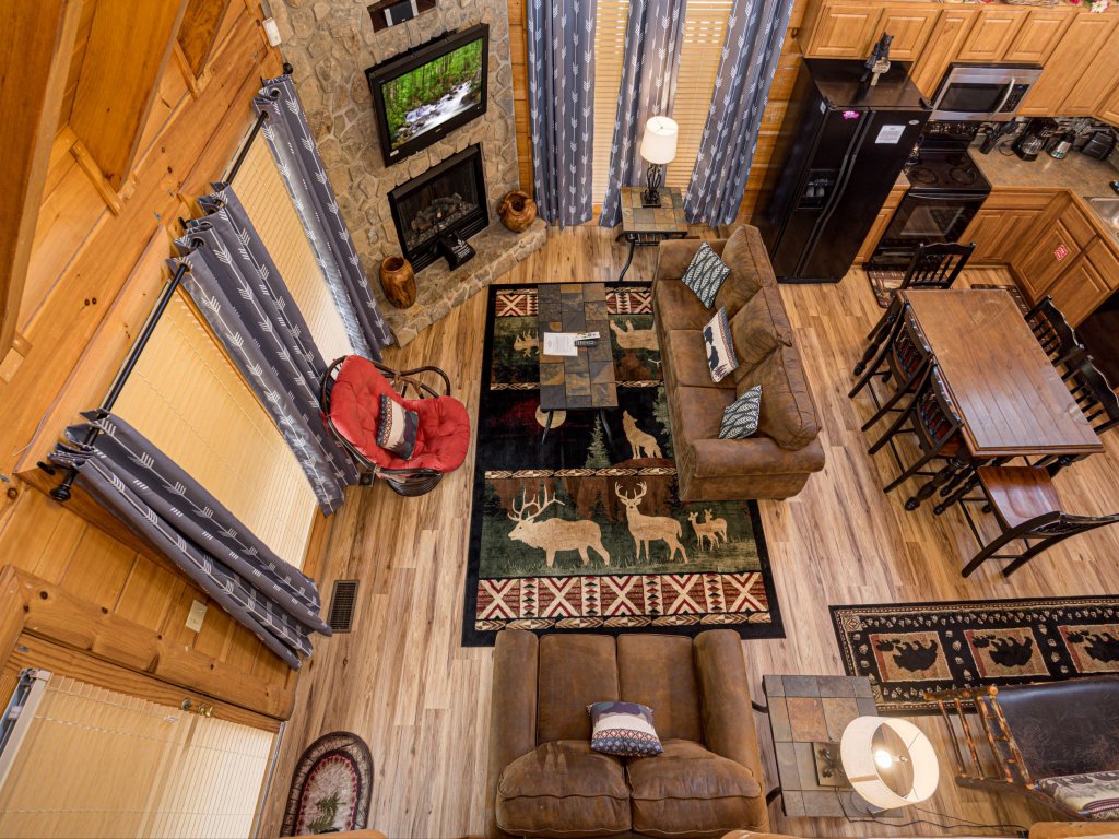 Luxurious Family Mountain Cabin Vacation Rental in Sevierville - RedAwning