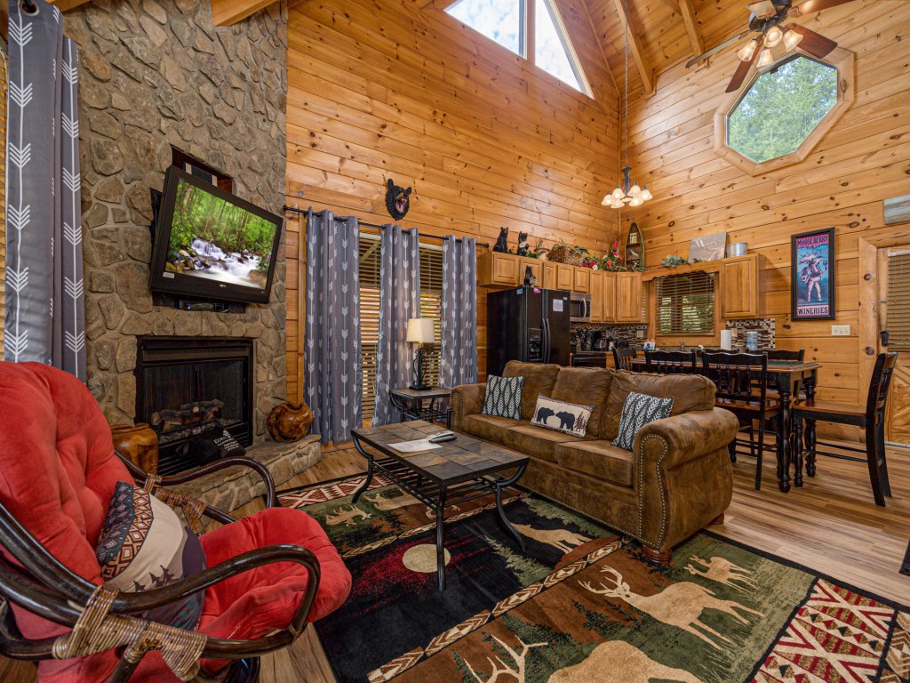 Luxurious Family Mountain Cabin Vacation Rental in Sevierville - RedAwning