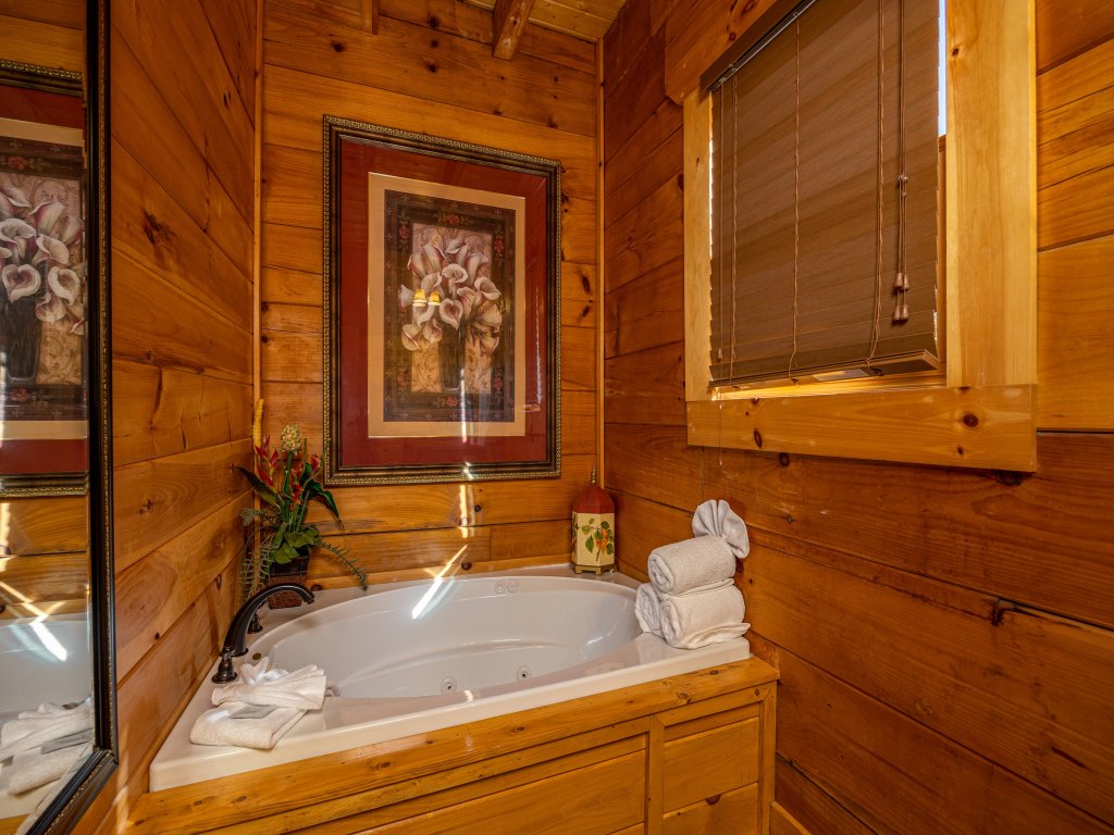 Splendid Mountain Cabin with Expansive View Vacation Rental in Sevierville - RedAwning