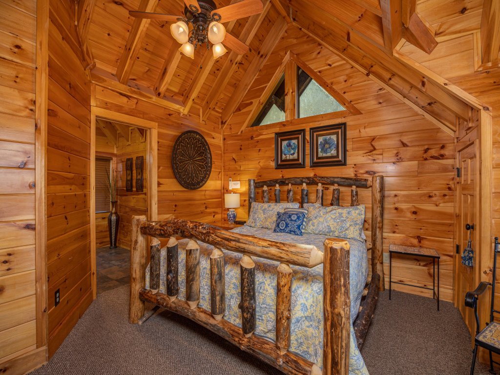 Splendid Mountain Cabin with Expansive View Vacation Rental in Sevierville - RedAwning