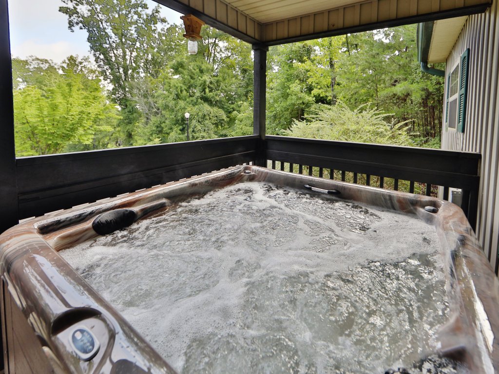 Quiet Chalet perfect for your Mountain Vacation Vacation Rental in Pigeon Forge - RedAwning